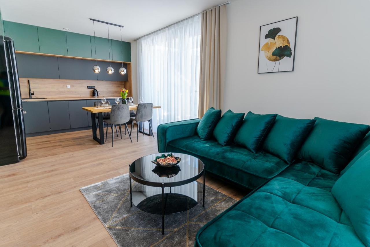 Avocado Apartment Victory Port Липтовски-Микулаш Экстерьер фото