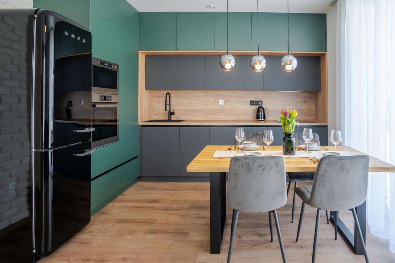 Avocado Apartment Victory Port Липтовски-Микулаш Экстерьер фото