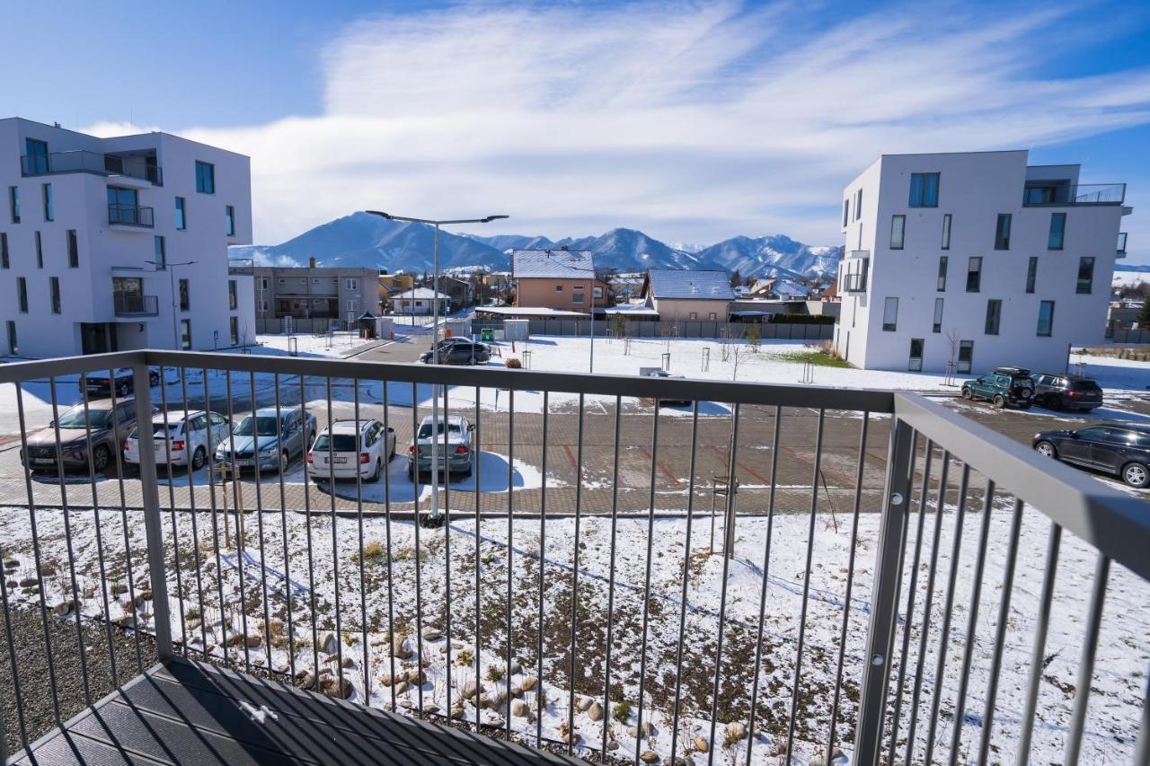 Avocado Apartment Victory Port Липтовски-Микулаш Экстерьер фото